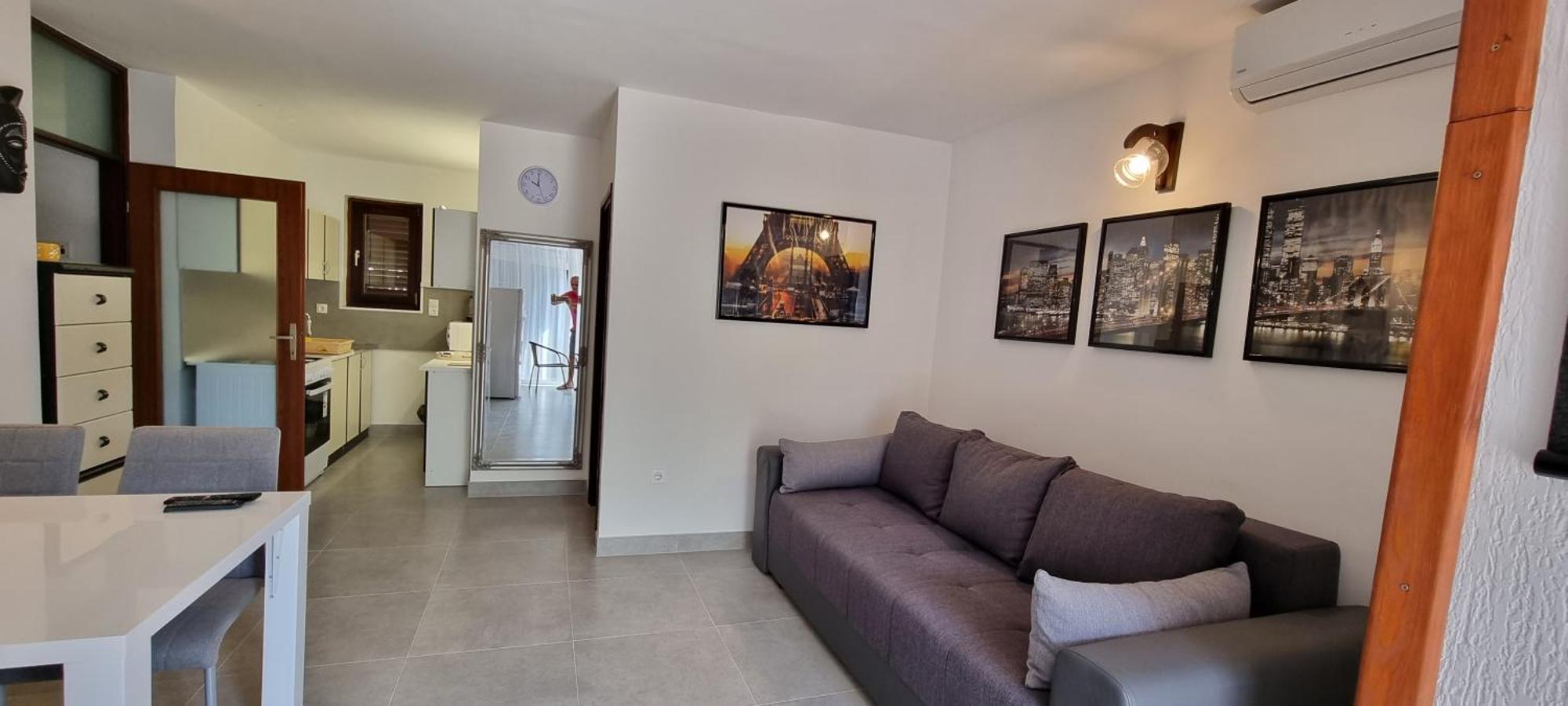 Skunca Apartment Mirna מראה חיצוני תמונה