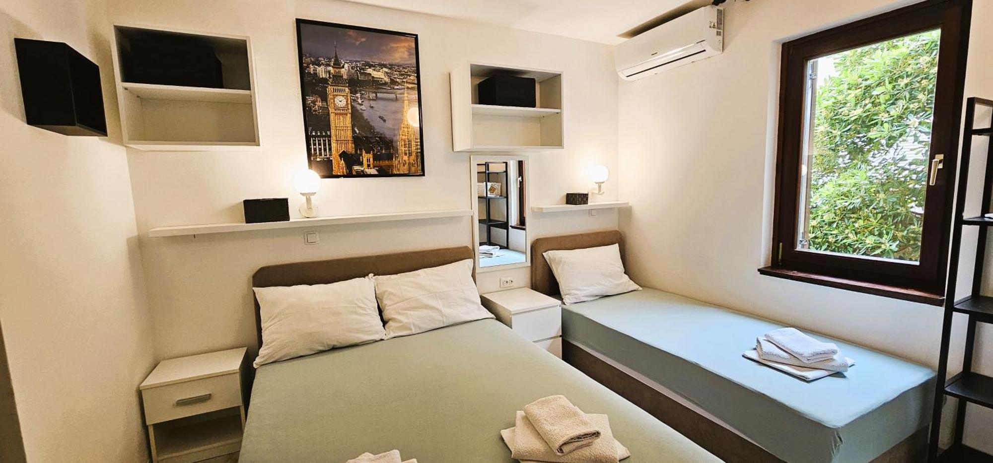 Skunca Apartment Mirna מראה חיצוני תמונה