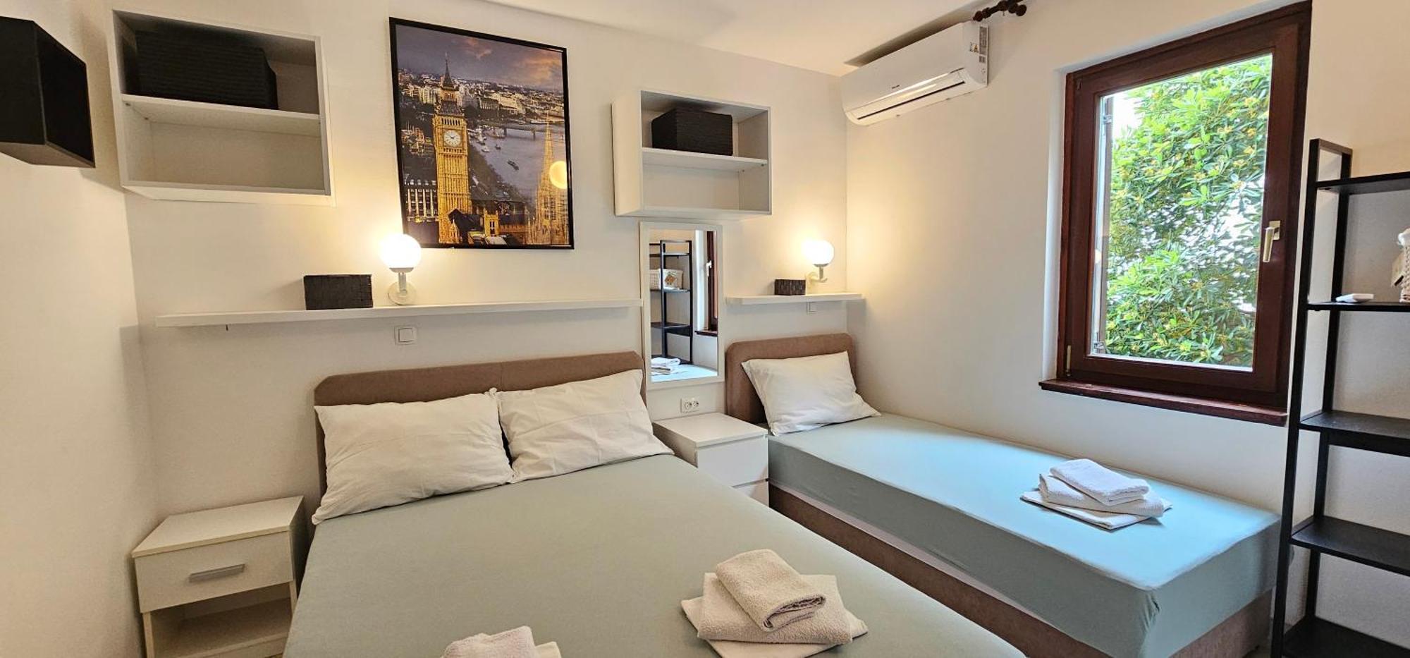 Skunca Apartment Mirna מראה חיצוני תמונה