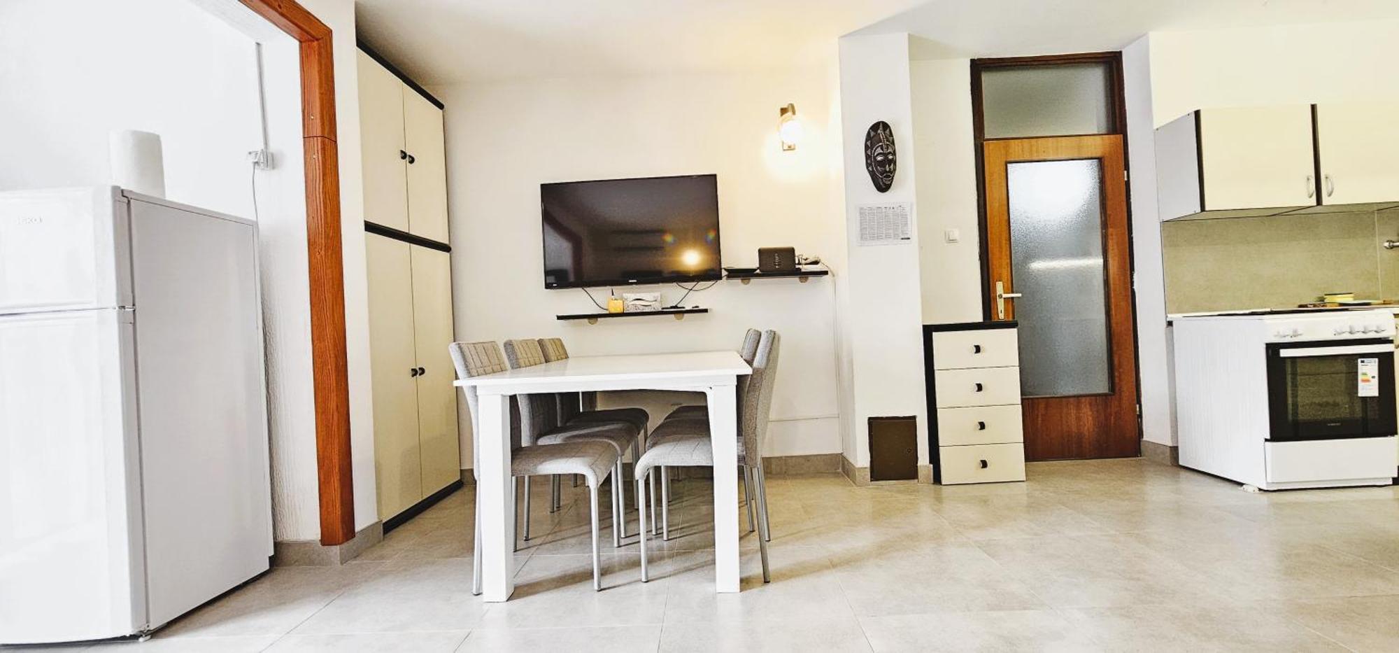 Skunca Apartment Mirna מראה חיצוני תמונה