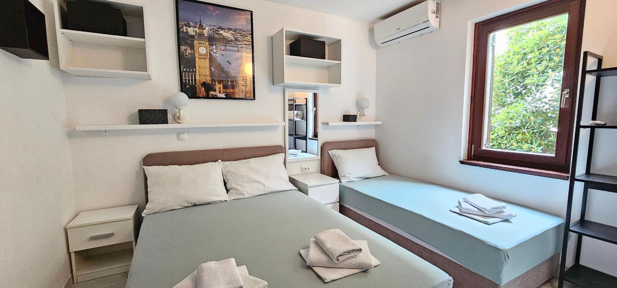 Skunca Apartment Mirna מראה חיצוני תמונה